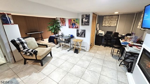 213 Vernon Ave, Paterson City, NJ 07503