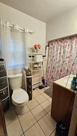 213 Vernon Ave, Paterson City, NJ 07503