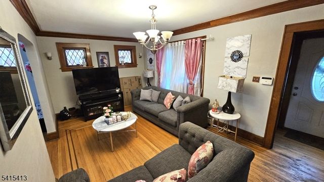 213 Vernon Ave, Paterson City, NJ 07503