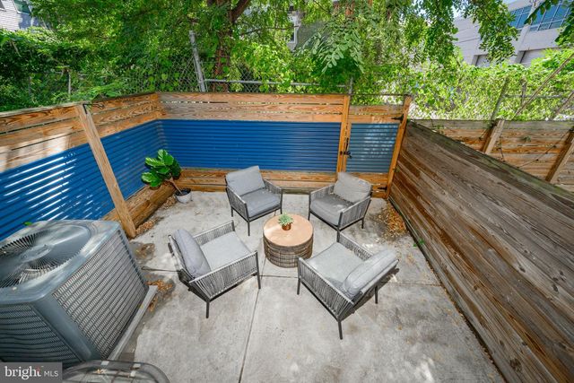 2940 W MASTER ST, Philadelphia, PA 19121