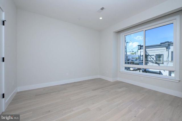 2940 W MASTER ST, Philadelphia, PA 19121