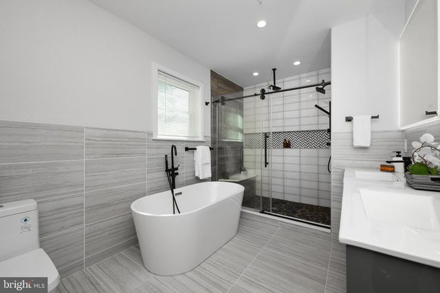 2940 W MASTER ST, Philadelphia, PA 19121