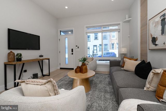 2940 W MASTER ST, Philadelphia, PA 19121
