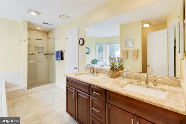 435 UPSHIRE CIR, Gaithersburg, MD 20878
