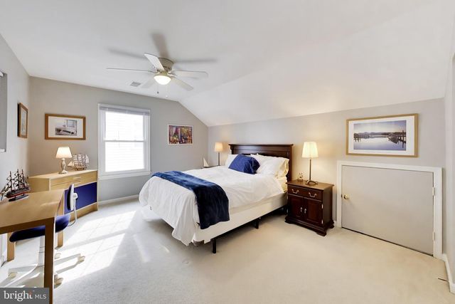 435 UPSHIRE CIR, Gaithersburg, MD 20878