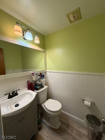 109 Shore Point N, Montague Twp., NJ 07827
