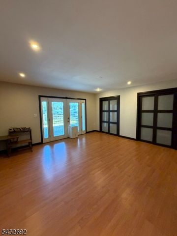 109 Shore Point N, Montague Twp., NJ 07827