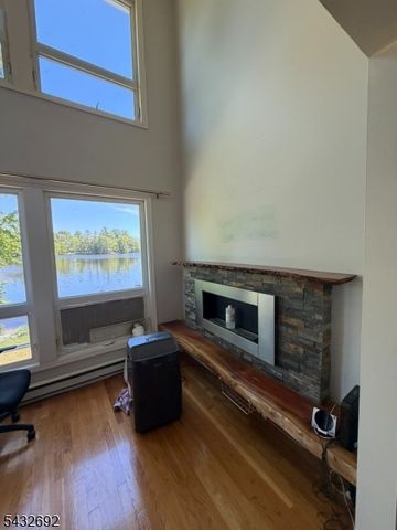109 Shore Point N, Montague Twp., NJ 07827