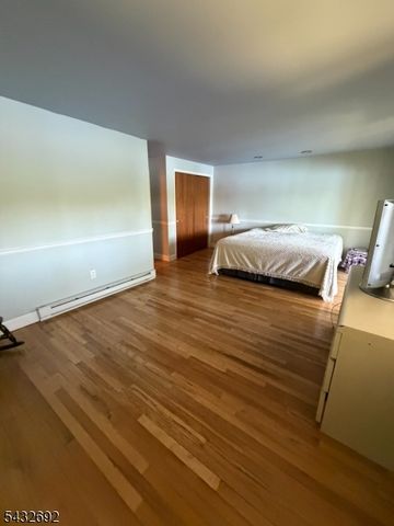 109 Shore Point N, Montague Twp., NJ 07827