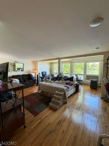109 Shore Point N, Montague Twp., NJ 07827