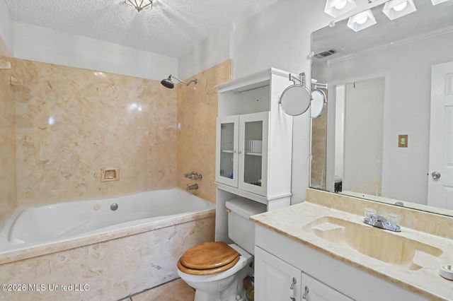 6273 Shawnee Street, Kiln, MS 39556