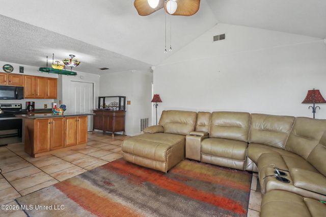 6273 Shawnee Street, Kiln, MS 39556