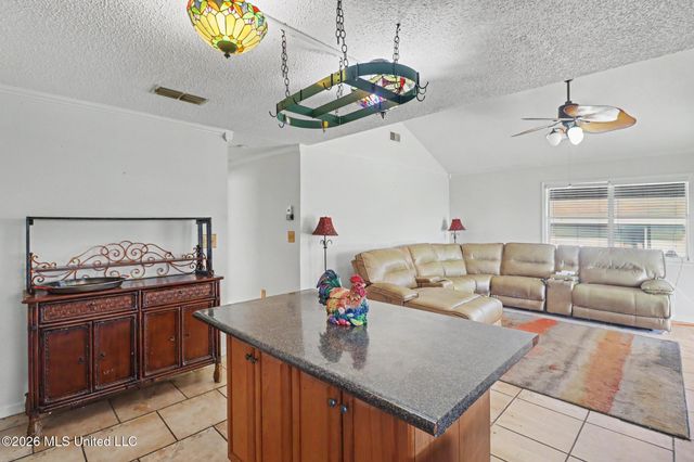 6273 Shawnee Street, Kiln, MS 39556