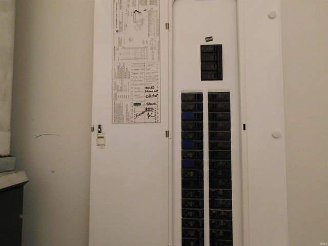 1406 Hillcrest Road, Bedford, IN 47421