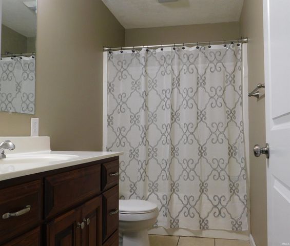 1406 Hillcrest Road, Bedford, IN 47421