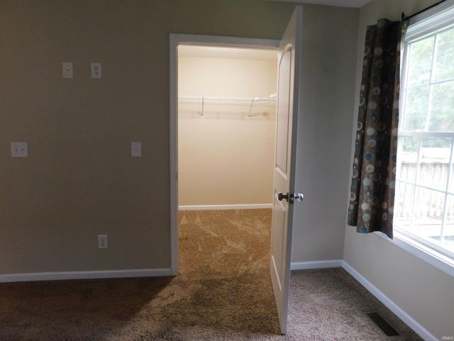 1406 Hillcrest Road, Bedford, IN 47421