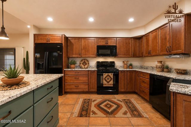 1176 E Rising Sun Drive, Oro Valley, AZ 85755
