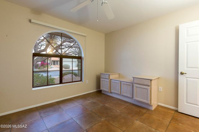 1176 E Rising Sun Drive, Oro Valley, AZ 85755
