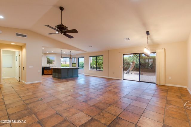 1176 E Rising Sun Drive, Oro Valley, AZ 85755