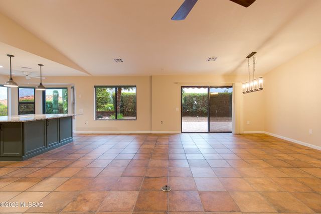 1176 E Rising Sun Drive, Oro Valley, AZ 85755