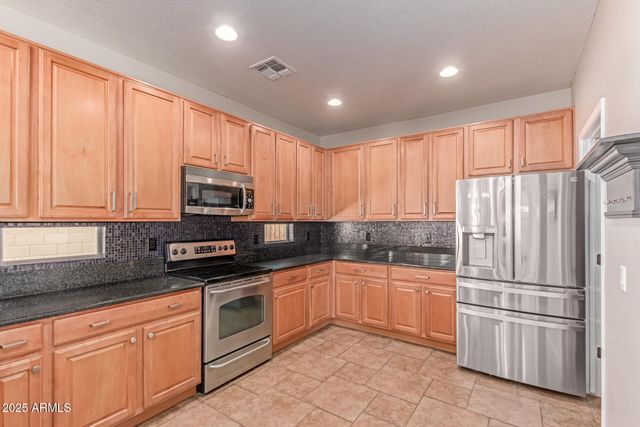 15683 W MINNEZONA Avenue, Goodyear, AZ 85395