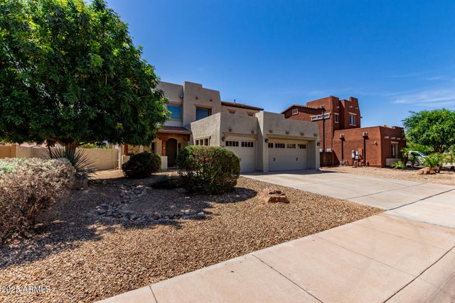 15683 W MINNEZONA Avenue, Goodyear, AZ 85395