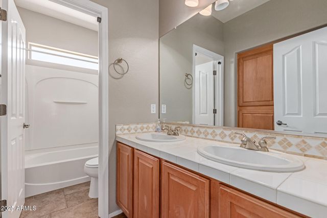 15683 W MINNEZONA Avenue, Goodyear, AZ 85395