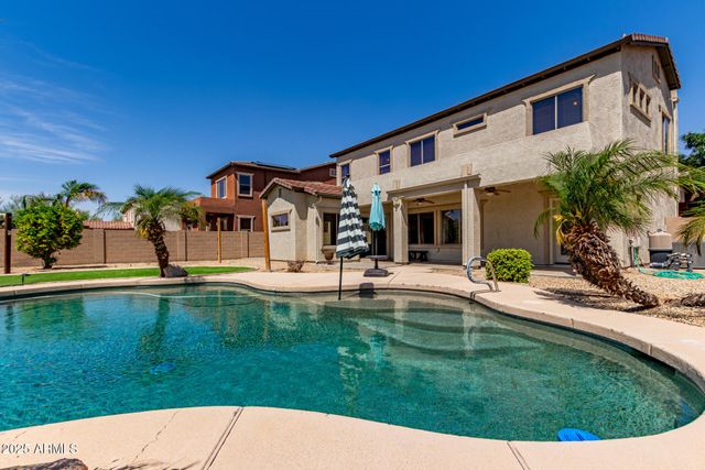 15683 W MINNEZONA Avenue, Goodyear, AZ 85395