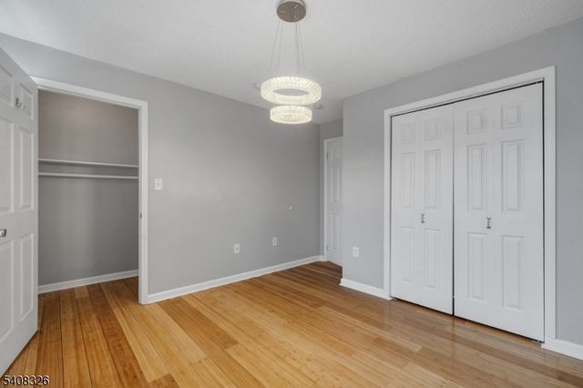 264 Matthews Dr, Newark City, NJ 07103