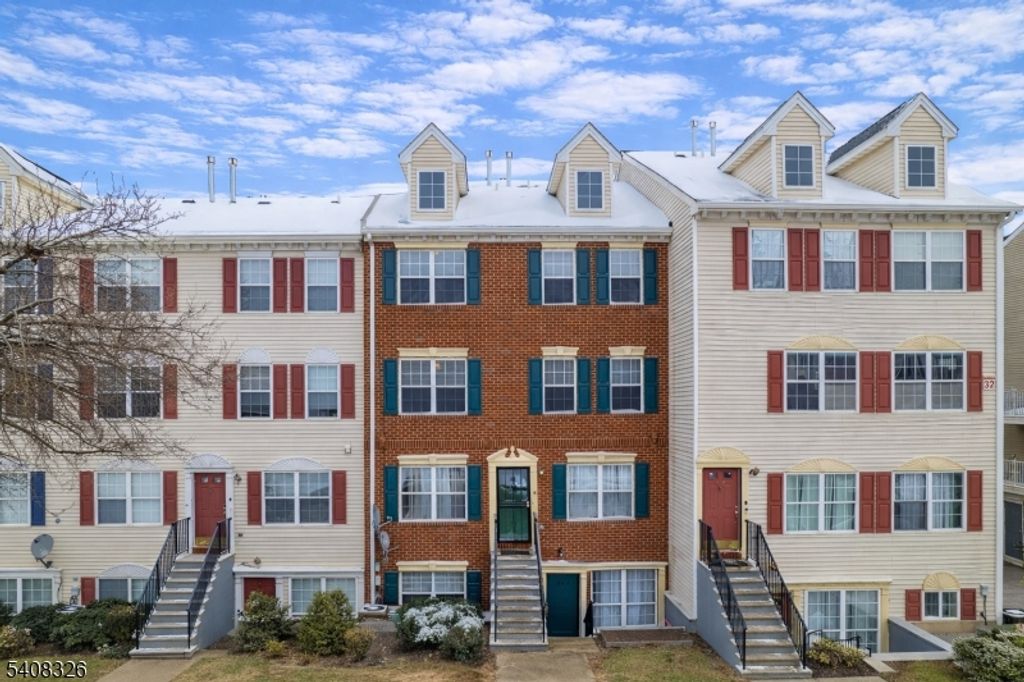 264 Matthews Dr, Newark City, NJ 07103