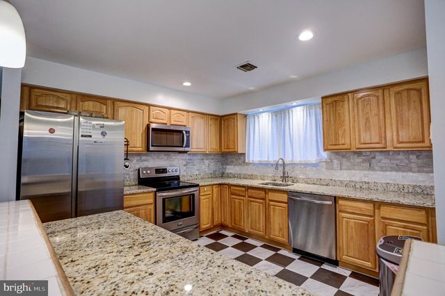 97 PALACE CT, Chalfont, PA 18914