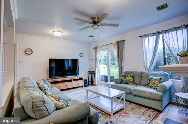 97 PALACE CT, Chalfont, PA 18914