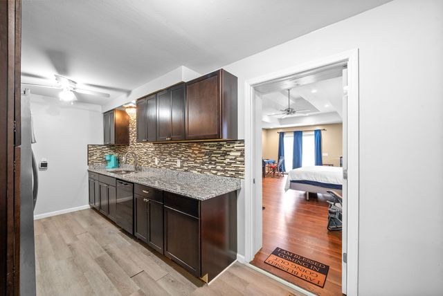 303 Hilldale Ln, Clarksville, TN 37043