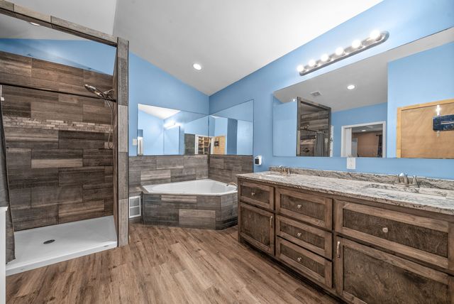 303 Hilldale Ln, Clarksville, TN 37043