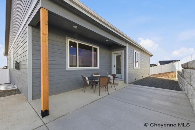 4015 FARTHING RD, Cheyenne, WY 82009