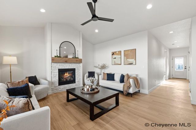 4015 FARTHING RD, Cheyenne, WY 82009