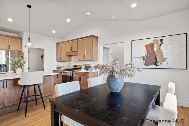 4015 FARTHING RD, Cheyenne, WY 82009