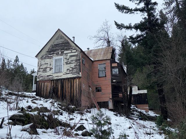 208 Main St, Alleghany, CA 95910