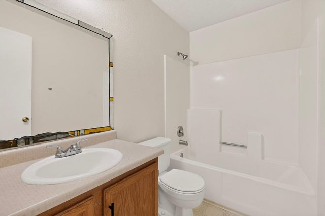 1954 Gomez Drive SW, Los Lunas, NM 87031