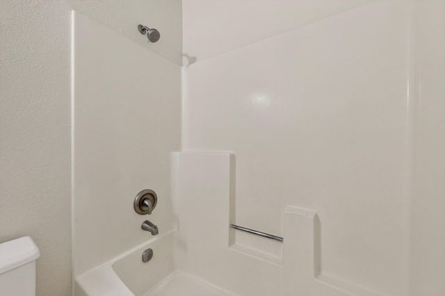 1954 Gomez Drive SW, Los Lunas, NM 87031