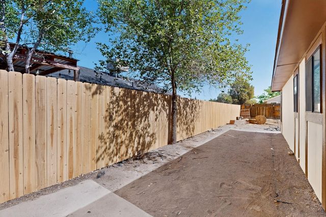 1954 Gomez Drive SW, Los Lunas, NM 87031
