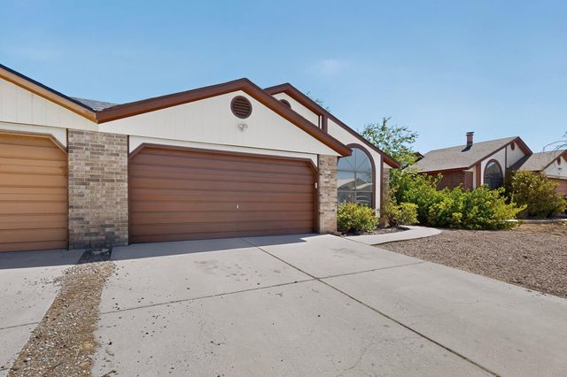 1954 Gomez Drive SW, Los Lunas, NM 87031