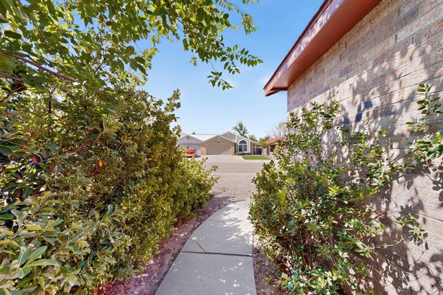 1954 Gomez Drive SW, Los Lunas, NM 87031