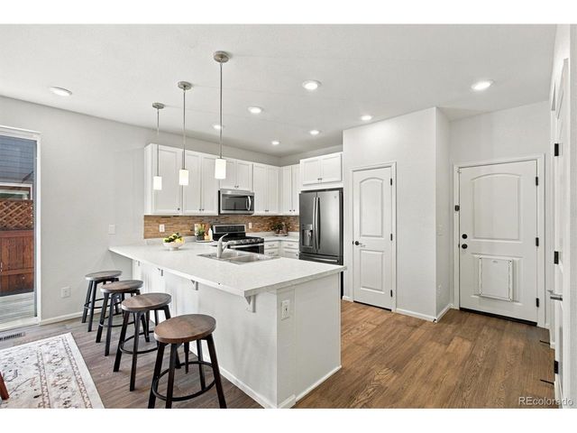 11460 E 26th Ave, Aurora, CO 80010