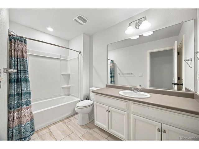 11460 E 26th Ave, Aurora, CO 80010