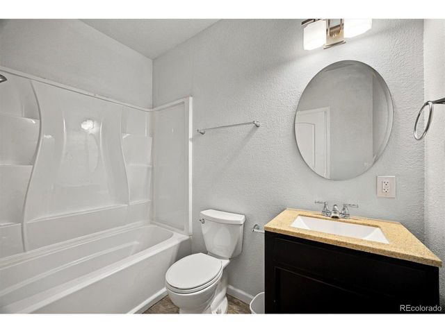 11460 E 26th Ave, Aurora, CO 80010