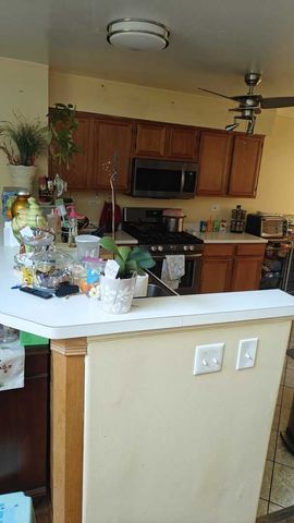 8904 W HEATHWOOD Circle 8904, Niles, IL 60714
