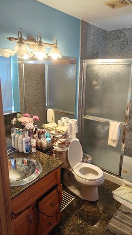 8904 W HEATHWOOD Circle 8904, Niles, IL 60714