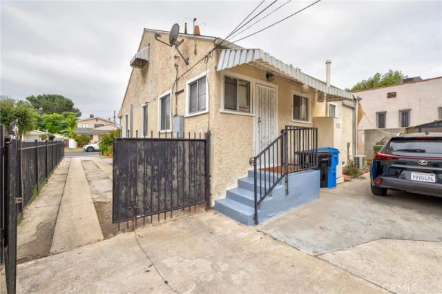 3185 Perlita Avenue, Los Angeles, CA 90039