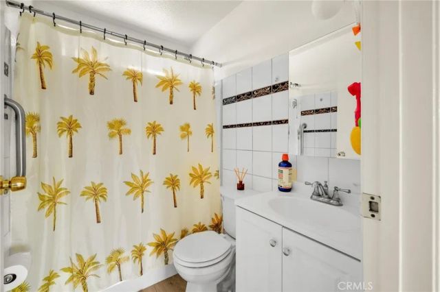 3185 Perlita Avenue, Los Angeles, CA 90039
